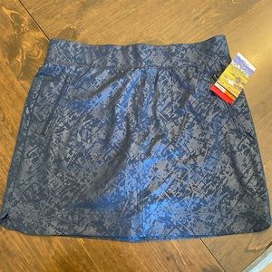 Orvis Women's Embossed Pull-On Travel Skort